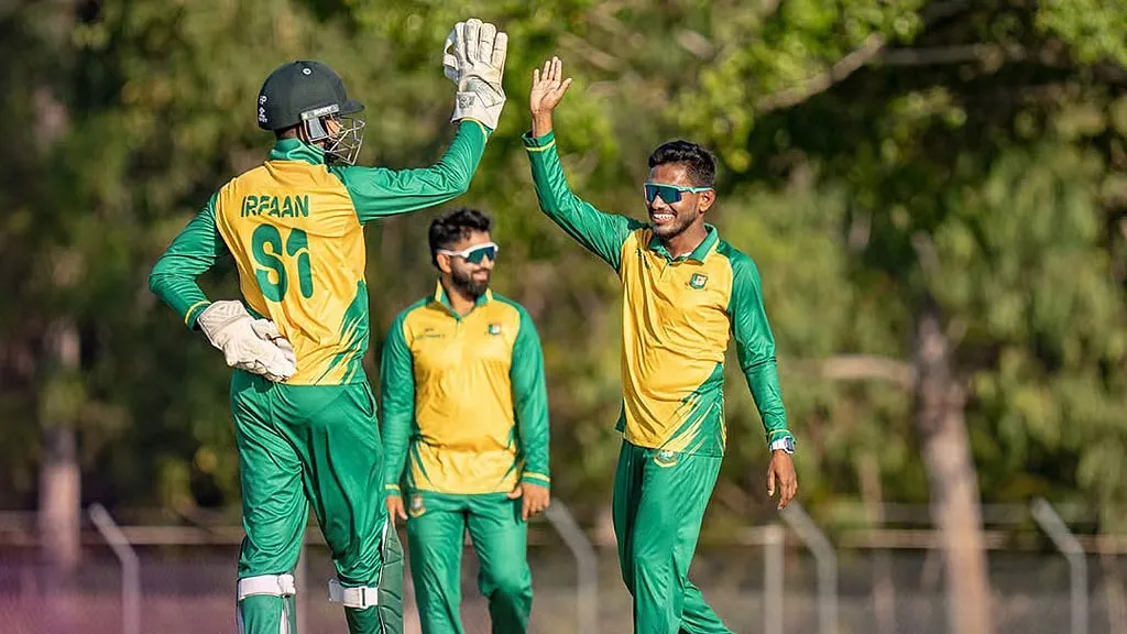 নাটকীয় সেমিফাইনালে ১ উইকেটের হারে বিদায় নিল বাংলাদেশ এইচপি