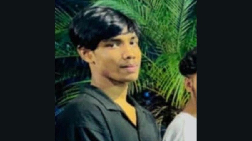 পুরান ঢাকায় মার্কেটে বিক্রয়কর্মীকে ছুরিকাঘাতে হত্যার ঘটনায় উত্তেজনা