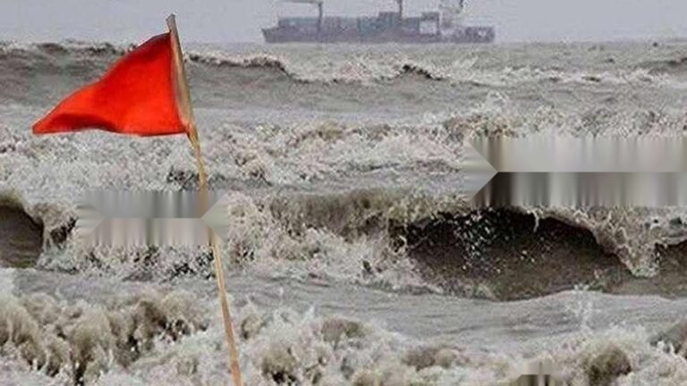 বঙ্গোপসাগরে নিম্নচাপের প্রভাব: চার বিভাগে অতি ভারি বর্ষণ ও সতর্ক সংকেত