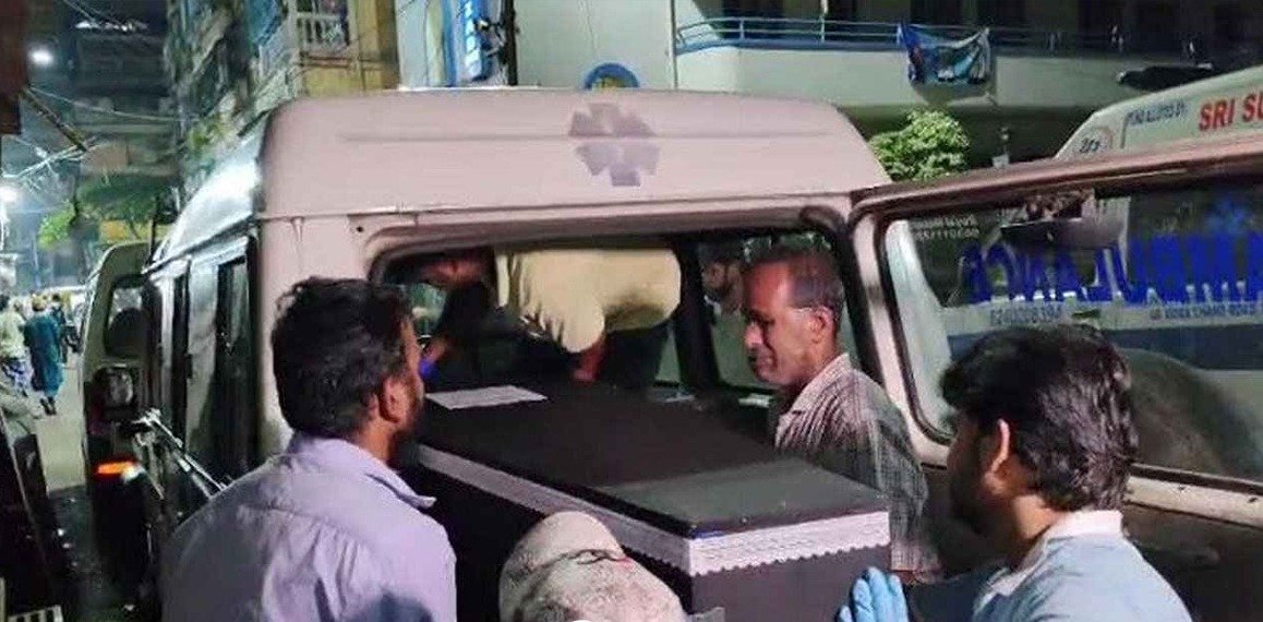 কলকাতার হোটেলে অগ্নিকাণ্ডে নিহত ছয় বাংলাদেশির মৃত অবস্থায় পাওয়া ব্যক্তি আজ দেশে ফিরছে