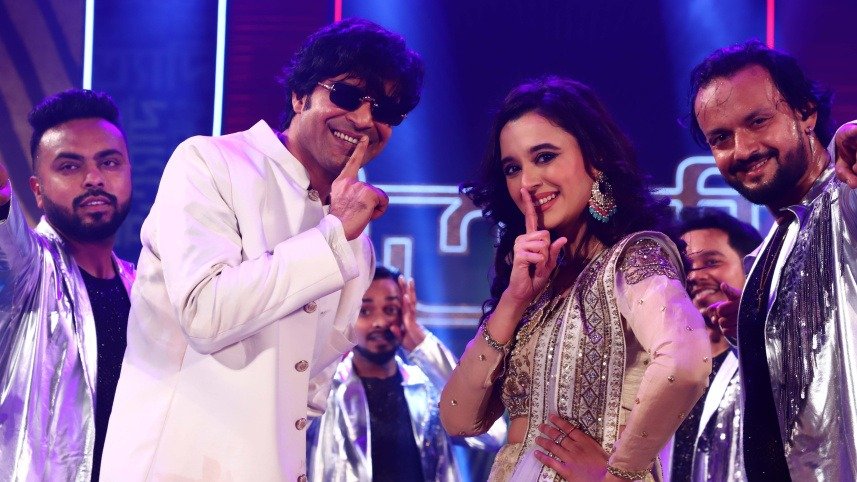 আবারও পর্দায় ফিরছেন রাজ ও সাবিলা, নতুন সিনেমার ঘোষণা
