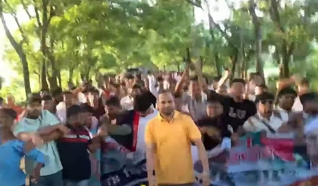 আনোয়ারায় নিষিদ্ধ ছাত্রলীগের ঝটিকা মিছিলের ভিডিও সামাজিক যোগাযোগমাধ্যমে ভাইরাল