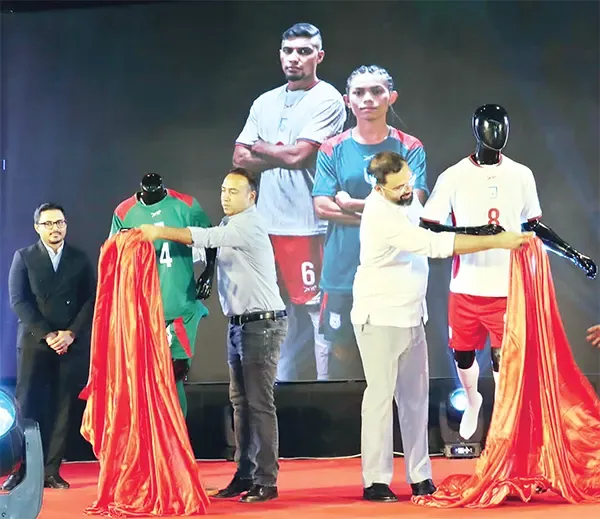 বাংলা বর্ণমালার আবহে বাংলাদেশ ফুটবল দলের নতুন জার্সি উন্মোচন