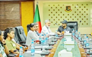 নারী দলের ভরাডুবির দায় কোচের কাঁধে, জ্যোতি থাকছেন অধিনায়ক