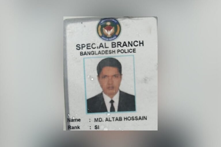 সাভারে পোশাক কারখানায় ঢুকে এসবি সদস্যকে পিটিয়ে জখম: চিকিৎসাধীন অবস্থায় মৃত্যু