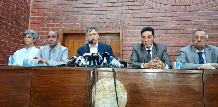 ডিসেম্বরের মধ্যে সংবিধান সংশোধনের চূড়ান্ত রিপোর্ট পেশ