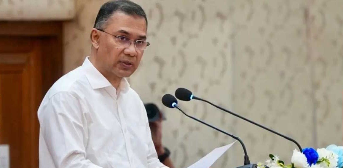 ইস্তাম্বুল বিমানবন্দরে সিইও’র সঙ্গে প্রধানমন্ত্রীর সৌজন্য সাক্ষাৎ