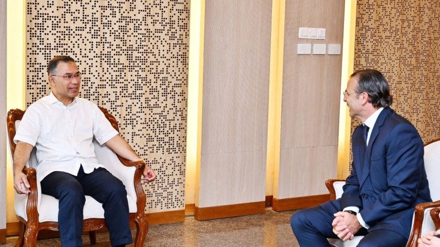 জ্বালানি খাতে বিনিয়োগ বাড়াতে শেভরনকে প্রধানমন্ত্রীর আহ্বান