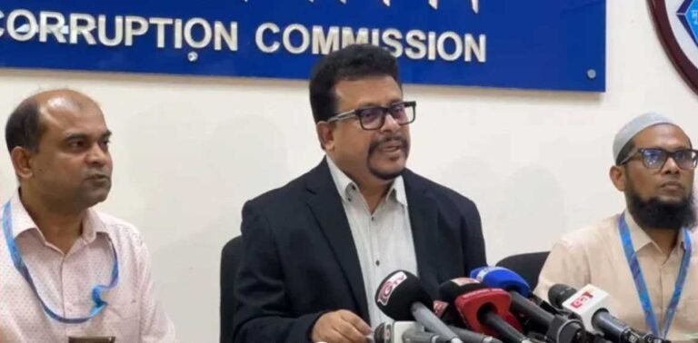 আসিফ মাহমুদের বিরুদ্ধে দুর্নীতির অভিযোগ ‘আমলযোগ্য’, রাজনৈতিক উদ্দেশ্য নেই: দুদক সচিব