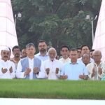 বিএনপির ৪৮তম প্রতিষ্ঠাবার্ষিকী: জিয়াউর রহমান ও খালেদা জিয়ার সমাধিতে তারেক রহমানের শ্রদ্ধা