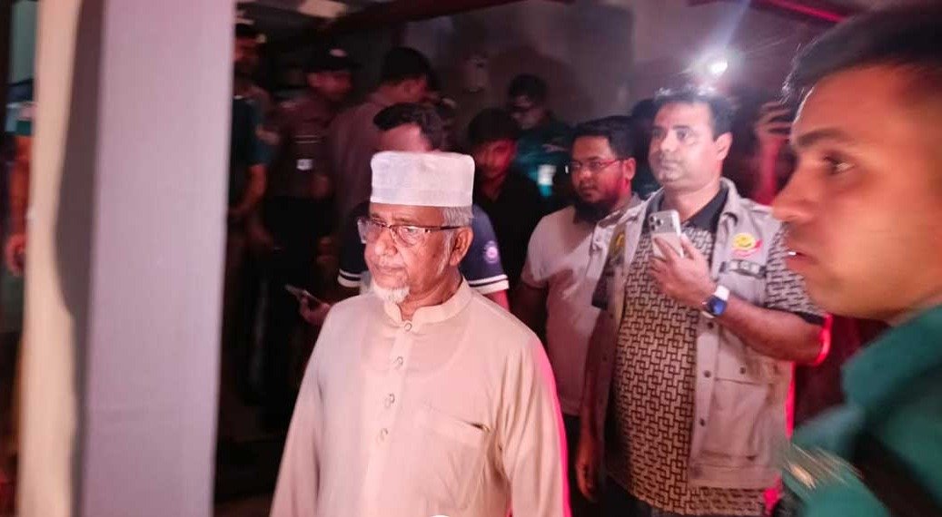 সংসদ সদস্য গাজী নজরুল ও তার স্ত্রীকে হেফাজতে নিয়েছে