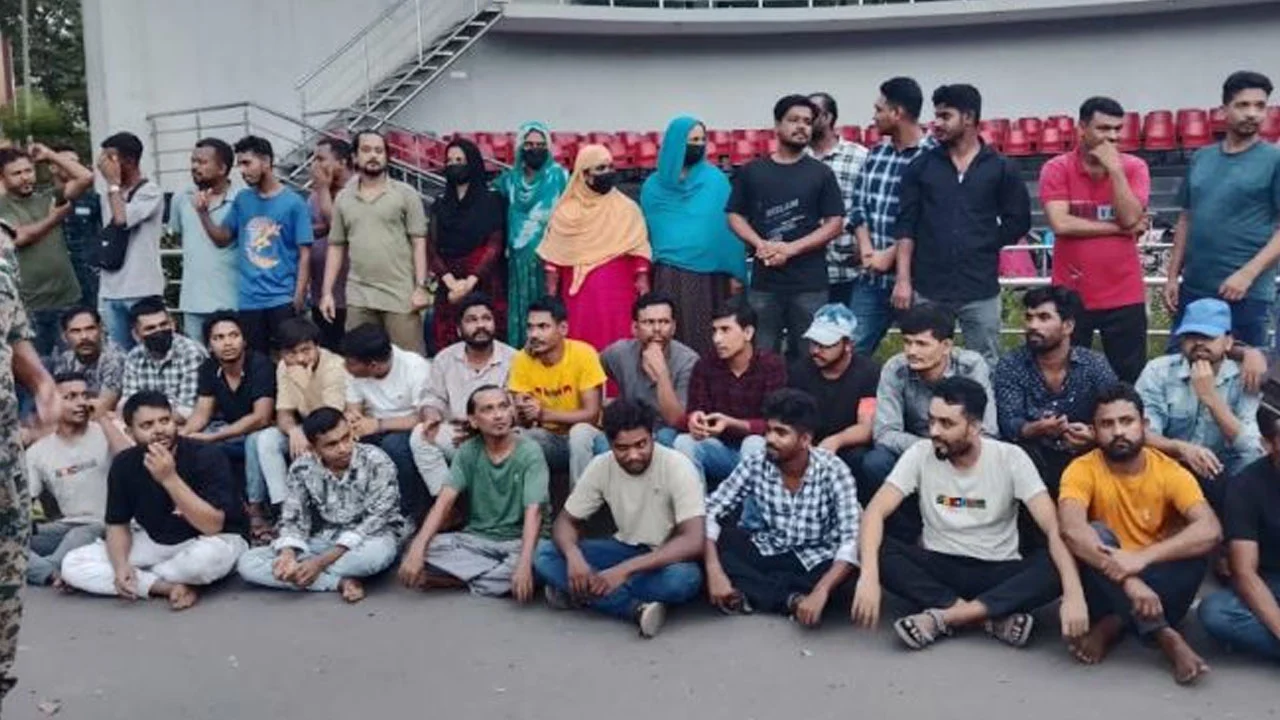 ভারতে দুই বছর কারাভোগ শেষে দেশে ফিরলেন ৪৭ বাংলাদেশি