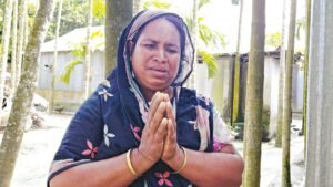 কুড়িগ্রামে সারের দাবিতে আন্দোলন: মামলা মাথায় নিয়ে ঘরছাড়া কৃষকেরা