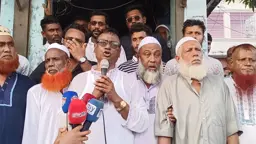 চট্টগ্রামের লেক সিটিতে পাহাড় দখলমুক্ত করতে জেলা প্রশাসনের উচ্ছেদ অভিযান