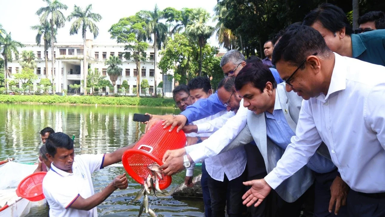 মিঠা পানির মাছ রপ্তানিতে গুরুত্ব দিতে হবে: মৎস্য প্রতিমন্ত্রী