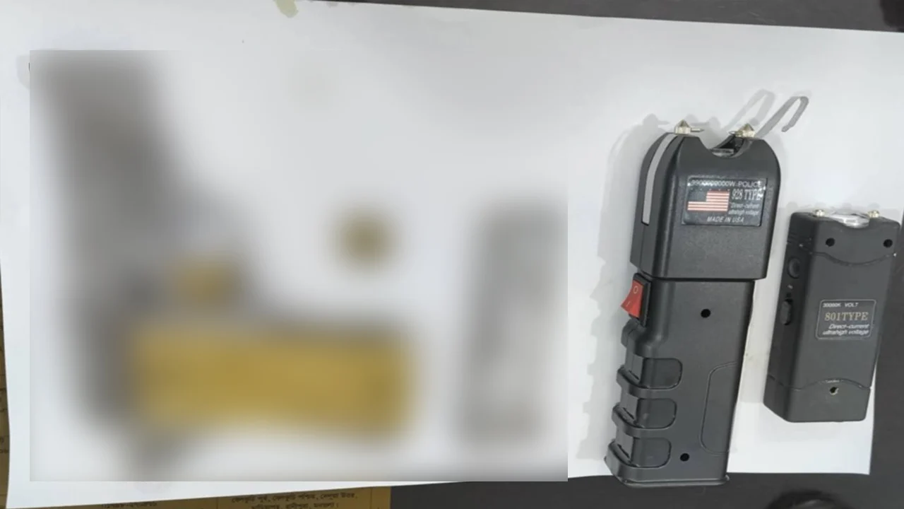 সিরাজগঞ্জে পিস্তল ও গুলিসহ বাবা-ছেলে আটক