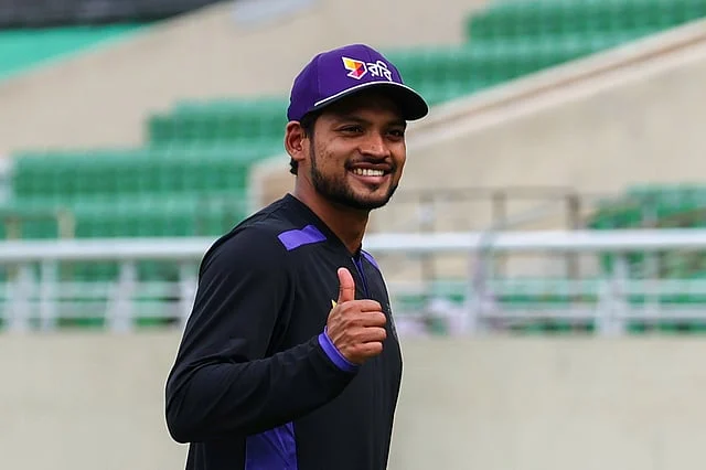 দলের সাথে যোগ দিলেন বাংলাদেশ অধিনায়ক নাজমুল হোসেন শান্ত