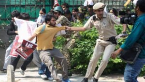 দিল্লিতে বিক্ষোভ ঘিরে ধরপাকড়: আটক ৫ হাজার ছাড়িয়েছে