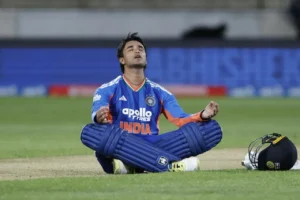 অভিষেকের দুর্দান্ত সেঞ্চুরিতে টি-টোয়েন্টি সিরিজ জয় নিশ্চিত ভারতের