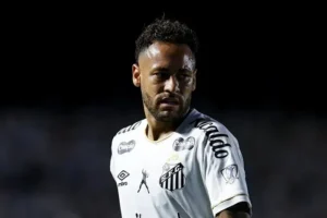 ভিনিসিয়ুস নিয়ম লঙ্ঘনে দুই ম্যাচ নিষিদ্ধ নেইমার