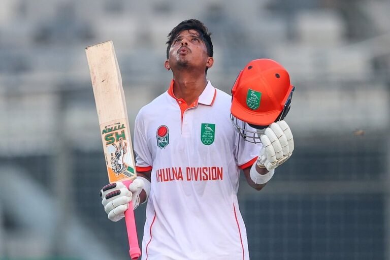 জাতীয় লিগে সেঞ্চুরির মেলা, মেহেদীর অলরাউন্ড নৈপুণ্য