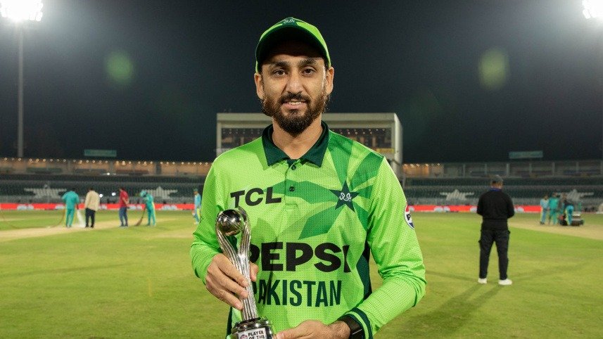 অধিনায়কত্ব হারানো সালমান আলী আগার দুর্দান্ত ফেরা