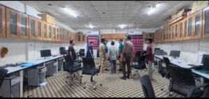 হাজারীবাগে কুরিয়ার সার্ভিসে হামলা: মামলার বাদীকে ফোনে হুমকি