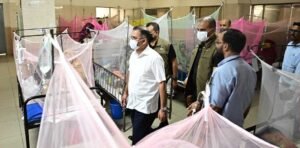 শিশু হাসপাতালে ধূমপান: চিকিৎসককে তাৎক্ষণিক বরখাস্তের নির্দেশ প্রধানমন্ত্রীর