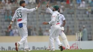 নাঈমের দুর্দান্ত স্পিনে লিড পেল বাংলাদেশ