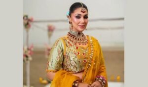 শৈশবের দুর্গাপূজার স্মৃতি আজও টানে অপু বিশ্বাসকে