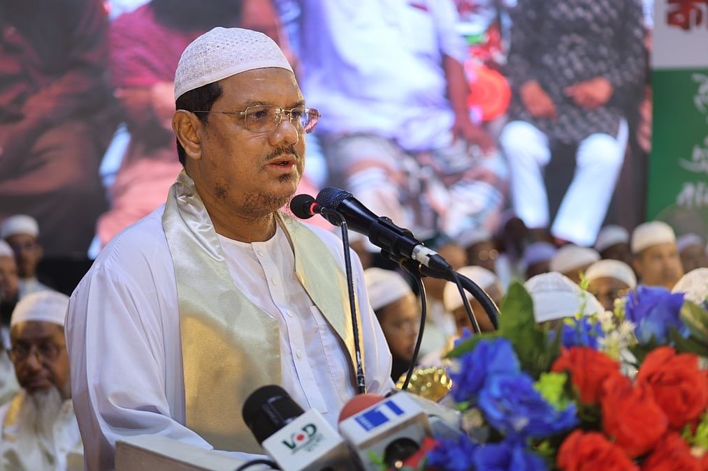 স্থানীয় নির্বাচনে শরিয়াহর পক্ষের প্রার্থীদের বেছে নিতে বললেন চরমোনাই