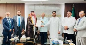 আকামার মেয়াদ শেষ হলেও সৌদিতে ফিরতে পারবেন প্রবাসীরা: প্রবাসীকল্যাণ মন্ত্রী