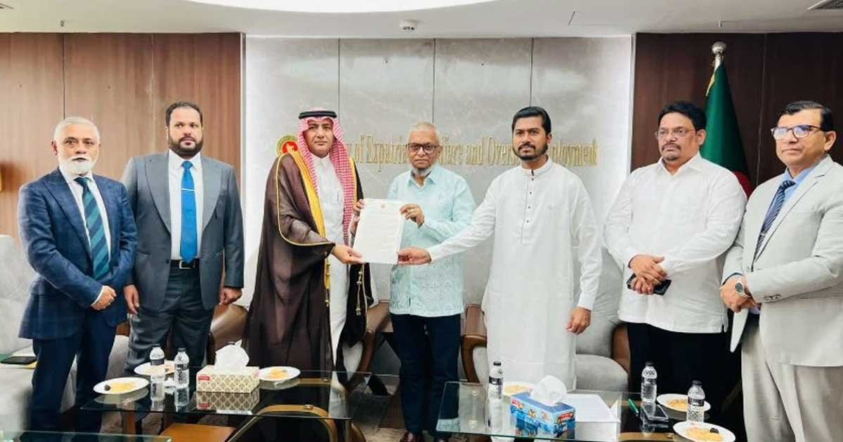 আকামার মেয়াদ শেষ হলেও সৌদিতে ফিরতে পারবেন প্রবাসীরা: প্রবাসীকল্যাণ মন্ত্রী