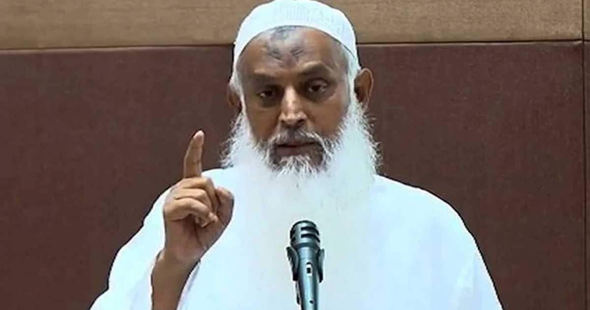 ইমাম-আলেমদের জন্য প্রয়োজনে রক্ত দিতেও দ্বিধা নেই: ধর্মমন্ত্রী