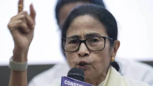 ‘উই ওয়ান্ট জাস্টিস’, সিইসির পদত্যাগ চেয়ে বললেন মমতা