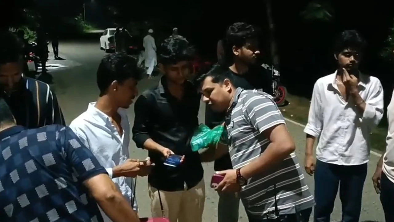 কুমিল্লায় কিশোর গ্যাংবিরোধী অভিযানে আটক ২৭ কিশোর টঙ্গী কেন্দ্রে