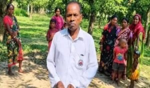 দিনাজপুরে সাপের কামড়ে পেশাদার সাপুড়ের মৃত্যু
