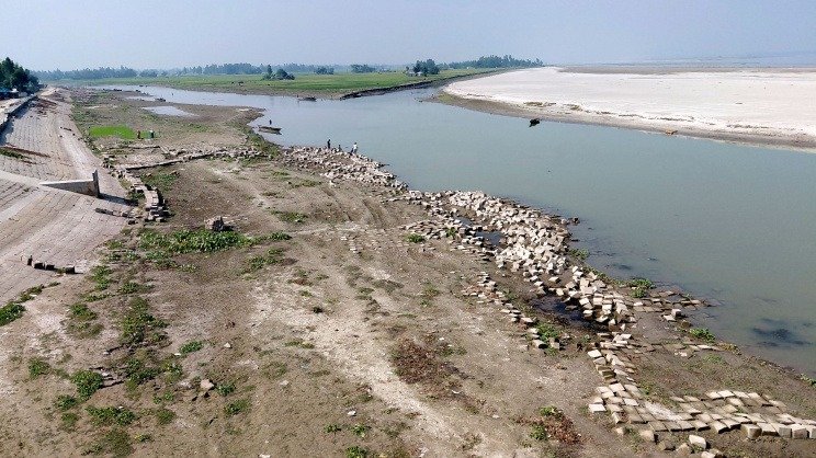 চরই ঠিকানা: ভাঙন-গড়ার লড়াইয়ে স্বপ্ন বুনছেন হাজারো মানুষ