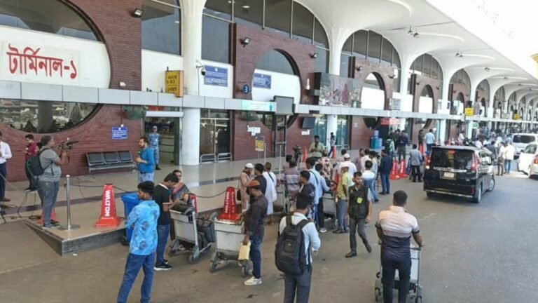 সৌদিগামী ১০০ ফ্লাইটে শিডিউল বিপর্যয়, ১৫ হাজার যাত্রী ভোগান্তিতে