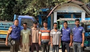 ধামরাইয়ে অটোরিকশা গ্যারেজে সম্পদ সংক্রান্ত ঘটনায়, গ্রেপ্তার চার