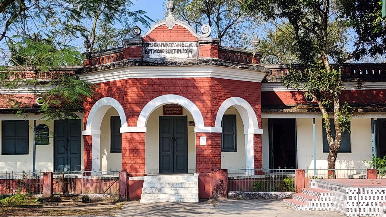 ১০ মাসেও বই পায়নি দেবীগঞ্জের অর্ধশতাধিক শিক্ষার্থী