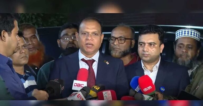 সফরসঙ্গীদের নিয়ে দেশে ফিরলেন প্রধানমন্ত্রী: আতিকুর রহমান রুমন